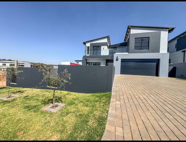 4 BEDROOM HOUSE FOR SALE IN FOUNTAINBROOK ESTATE